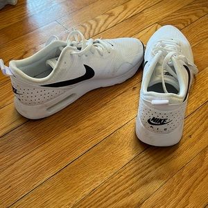 Nike Air Max- Very Gently Used